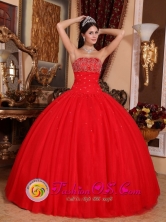 Summer Remarkable Red Strapless Ball Gown Appliques For Romantic Quinceanera Dress With Beadings In Lanus Argentina Style QDZY609FOR