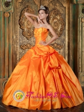 Manzanillo Cuba Shinning Sweetheart Orange Taffeta Quinceanera Dress With floral Decoration And Pick-ups Style QDZY182FOR 