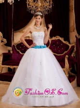 Matanzas Cuba Sashes and Appliques Decorate Bodice For Strapless white Tulle Sweet sixteen Dress Style QDZY146FOR
