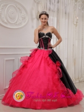 2013 San Pablo Jocopilas Guatemala Spring Appliques Beautiful Black and red Quinceanera Dress Sweetheart Satin and Organza Ball Gown Style QDZY419FOR