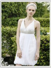  Knee Length Column/Sheath Sleeveless White Prom Dress Criss Cross