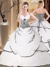  Organza Sleeveless 15th Birthday Dress Sweep Train and Embroidery