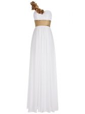 Fitting One Shoulder Sleeveless Evening Dress Floor Length Ruching White Chiffon