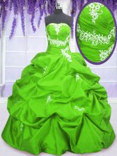 Inexpensive Ball Gowns Strapless Sleeveless Taffeta Floor Length Lace Up Appliques and Pick Ups Quinceanera Gown