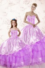  Ruffled Sweetheart Sleeveless Lace Up Quince Ball Gowns Lilac Organza