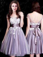 Gorgeous Knee Length Lavender Dama Dress for Quinceanera V-neck Short Sleeves Zipper