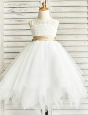 Free and Easy Scoop Sleeveless Flower Girl Dresses for Less Floor Length Lace and Ruffled Layers and Sashes ribbons White Tulle