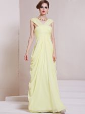 Smart Light Yellow Column/Sheath V-neck Sleeveless Chiffon Floor Length Criss Cross Ruching Prom Dresses