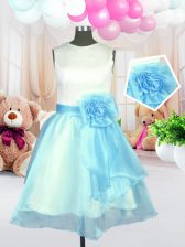 Affordable Scoop Sleeveless Pageant Gowns For Girls Knee Length Hand Made Flower Light Blue Organza