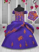  Off the Shoulder Purple Sleeveless Floor Length Beading and Appliques Lace Up Little Girl Pageant Gowns