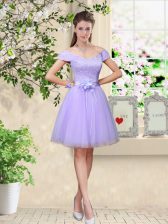 High Quality Lilac A-line Lace and Belt Dama Dress for Quinceanera Lace Up Tulle Cap Sleeves Knee Length
