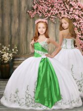  Floor Length White Little Girls Pageant Dress Wholesale Organza Sleeveless Embroidery and Belt
