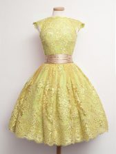 Charming Gold Lace Lace Up High-neck Cap Sleeves Knee Length Dama Dress for Quinceanera Belt