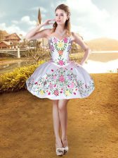Glamorous White Taffeta Lace Up Sweetheart Sleeveless Mini Length Prom Evening Gown Embroidery