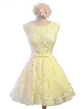  A-line Dama Dress Yellow Scoop Lace Sleeveless Knee Length Lace Up