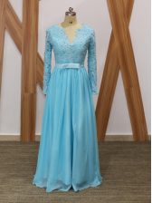  Chiffon V-neck Long Sleeves Backless Lace Homecoming Dress in Baby Blue