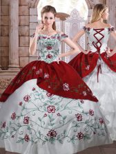  Off The Shoulder Sleeveless Taffeta Quinceanera Gown Embroidery and Ruffled Layers Lace Up