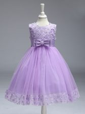  Knee Length Zipper Little Girls Pageant Dress Lavender for Wedding Party with Lace and Bowknot