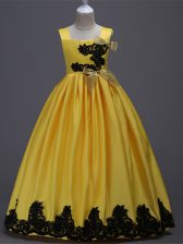 Hot Sale Yellow A-line Square Sleeveless Taffeta Floor Length Zipper Appliques and Bowknot Casual Dresses