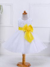 Unique White Sleeveless Bowknot Knee Length Toddler Flower Girl Dress