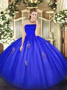  Sleeveless Appliques Zipper Ball Gown Prom Dress
