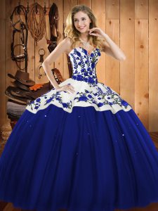  Sweetheart Sleeveless Satin and Tulle Quinceanera Dress Embroidery Lace Up