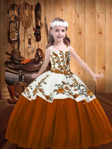 High Quality Sleeveless Floor Length Embroidery Lace Up Little Girls Pageant Gowns with Brown