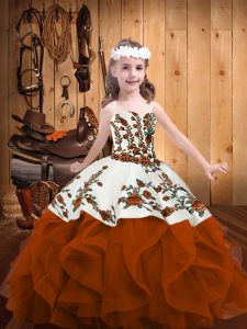 Wonderful Straps Sleeveless Organza Child Pageant Dress Embroidery and Ruffles Lace Up
