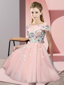 Unique Pink Empire Off The Shoulder Short Sleeves Tulle Knee Length Lace Up Appliques Quinceanera Court Dresses