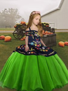  Sleeveless Floor Length Embroidery Lace Up Little Girl Pageant Dress