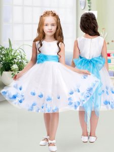  White A-line Appliques and Belt Flower Girl Dresses for Less Zipper Tulle Sleeveless Knee Length