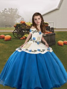  Blue Organza Lace Up Straps Sleeveless Floor Length Little Girl Pageant Gowns Embroidery