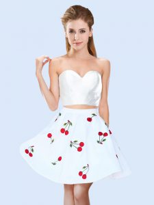 On Sale Sweetheart Sleeveless Lace Up Dama Dress for Quinceanera White Satin