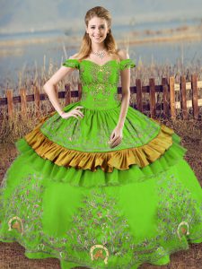 Stunning Green Satin Lace Up Off The Shoulder Sleeveless Floor Length Quinceanera Dress Embroidery