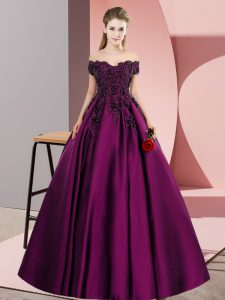  Off The Shoulder Sleeveless Vestidos de Quinceanera Floor Length Lace Purple Satin