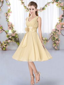 V-neck Sleeveless Dama Dress for Quinceanera Knee Length Hand Made Flower Champagne Chiffon