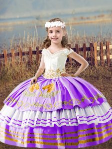  Sleeveless Satin Floor Length Lace Up Little Girls Pageant Dress Wholesale in Lavender with Embroidery