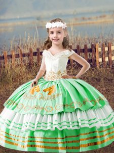 Custom Made Green Satin Lace Up Off The Shoulder Sleeveless Floor Length Little Girl Pageant Dress Embroidery