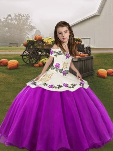  Straps Sleeveless Girls Pageant Dresses Floor Length Embroidery Purple Organza