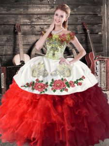 Trendy White And Red Ball Gowns Organza Off The Shoulder Sleeveless Embroidery and Ruffles Floor Length Lace Up Quinceanera Gowns
