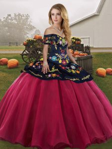  Off The Shoulder Sleeveless Sweet 16 Quinceanera Dress Floor Length Embroidery Red And Black Tulle