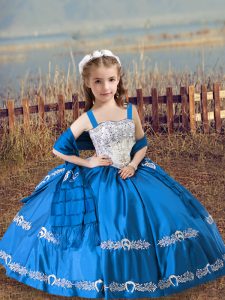 Graceful Floor Length Blue Little Girls Pageant Gowns Satin Sleeveless Beading and Embroidery
