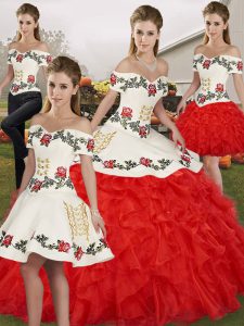 Cheap White And Red Lace Up Off The Shoulder Embroidery and Ruffles Quince Ball Gowns Organza Sleeveless