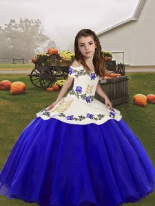 Customized Royal Blue Ball Gowns Embroidery Little Girls Pageant Dress Lace Up Organza Sleeveless Floor Length