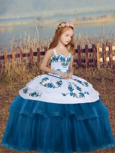 Superior Sleeveless Embroidery Lace Up Little Girls Pageant Dress