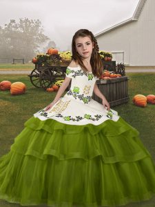  Straps Sleeveless Little Girls Pageant Gowns Floor Length Embroidery and Ruffled Layers Olive Green Tulle