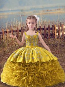 Top Selling Sleeveless Fabric With Rolling Flowers Sweep Train Lace Up Little Girls Pageant Dress in Gold with Embroidery