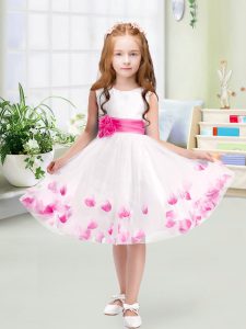 Captivating White Flower Girl Dresses Wedding Party with Appliques and Belt Scoop Sleeveless Zipper