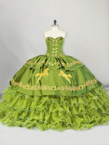  Sleeveless Embroidery and Ruffled Layers Lace Up Vestidos de Quinceanera with Olive Green Brush Train