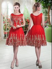 Popular Red Sleeveless Knee Length Beading and Appliques Zipper Dress for Prom